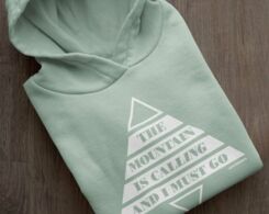 MQ THE MOUNTAIN IS CALLING - Organic Hoodie Unisex
