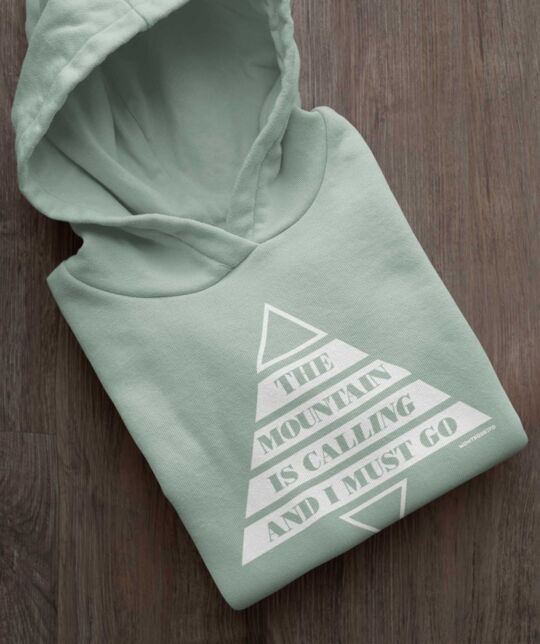 MQ THE MOUNTAIN IS CALLING - Organic Hoodie Unisex